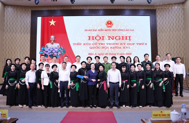 Tăng phụ cấp với cán bộ, công chức cấp xã; tập trung xây dựng Đề án cải cách tiền lương, bảo hiểm xã hội
