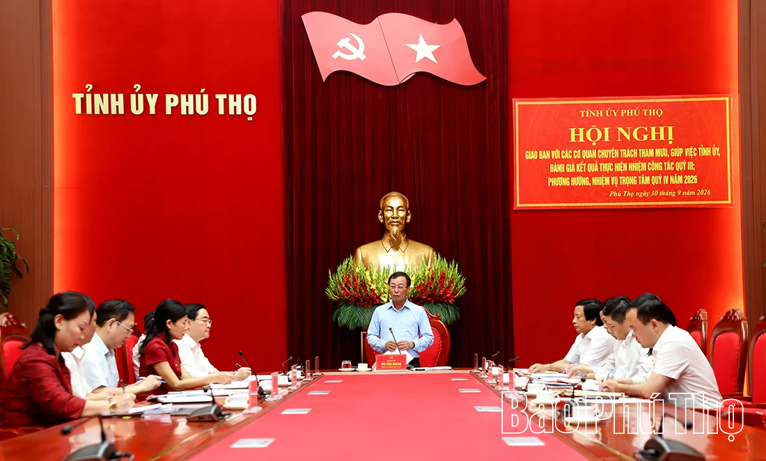 Giao ban các cơ quan chuyên trách tham mưu, giúp việc Tỉnh ủy