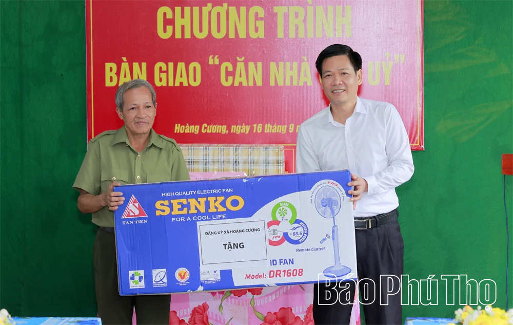 Ấm áp nghĩa tình từ “Căn nhà cấp ủy”