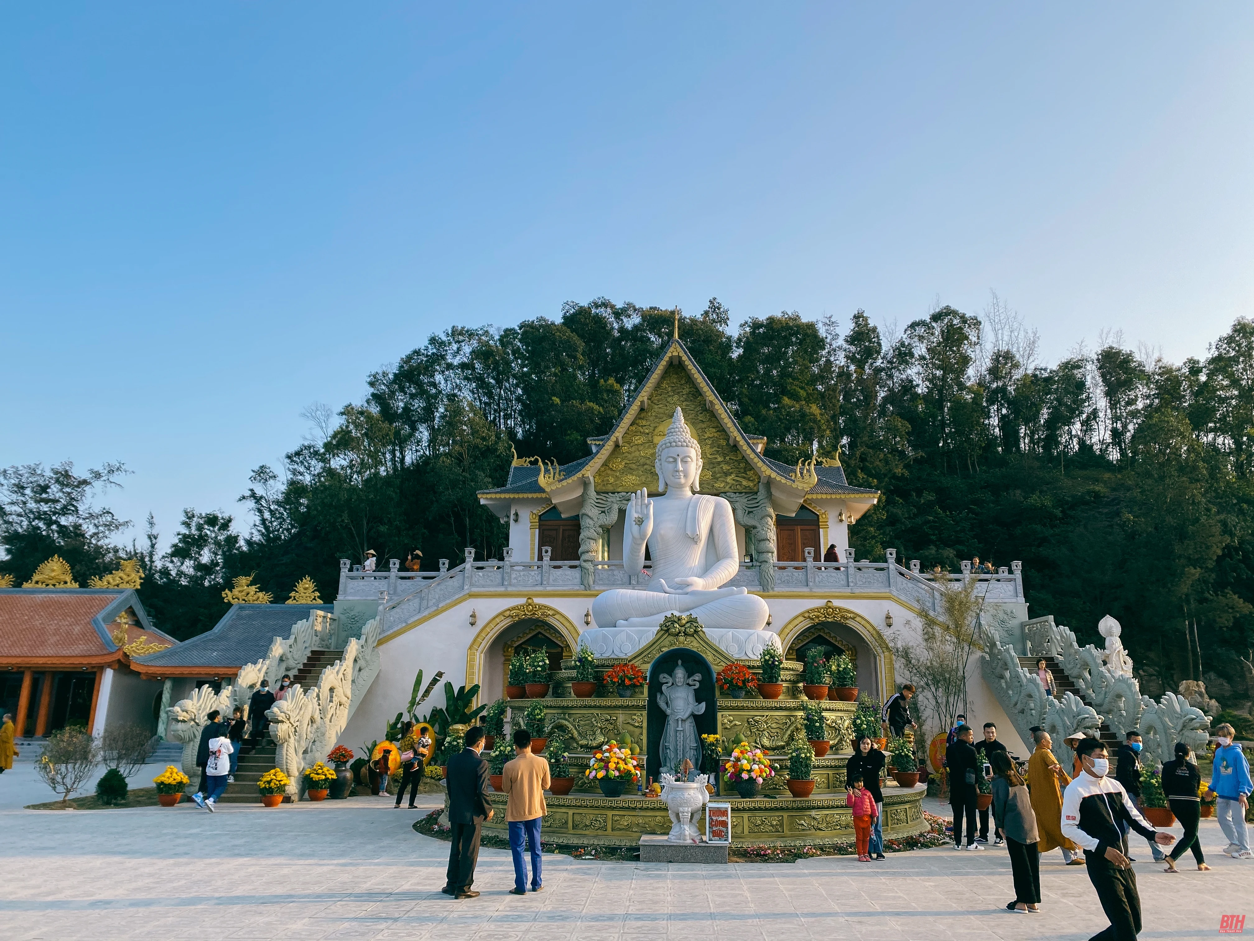 [E-Magazine] - Chốn thiêng nơi cửa biển