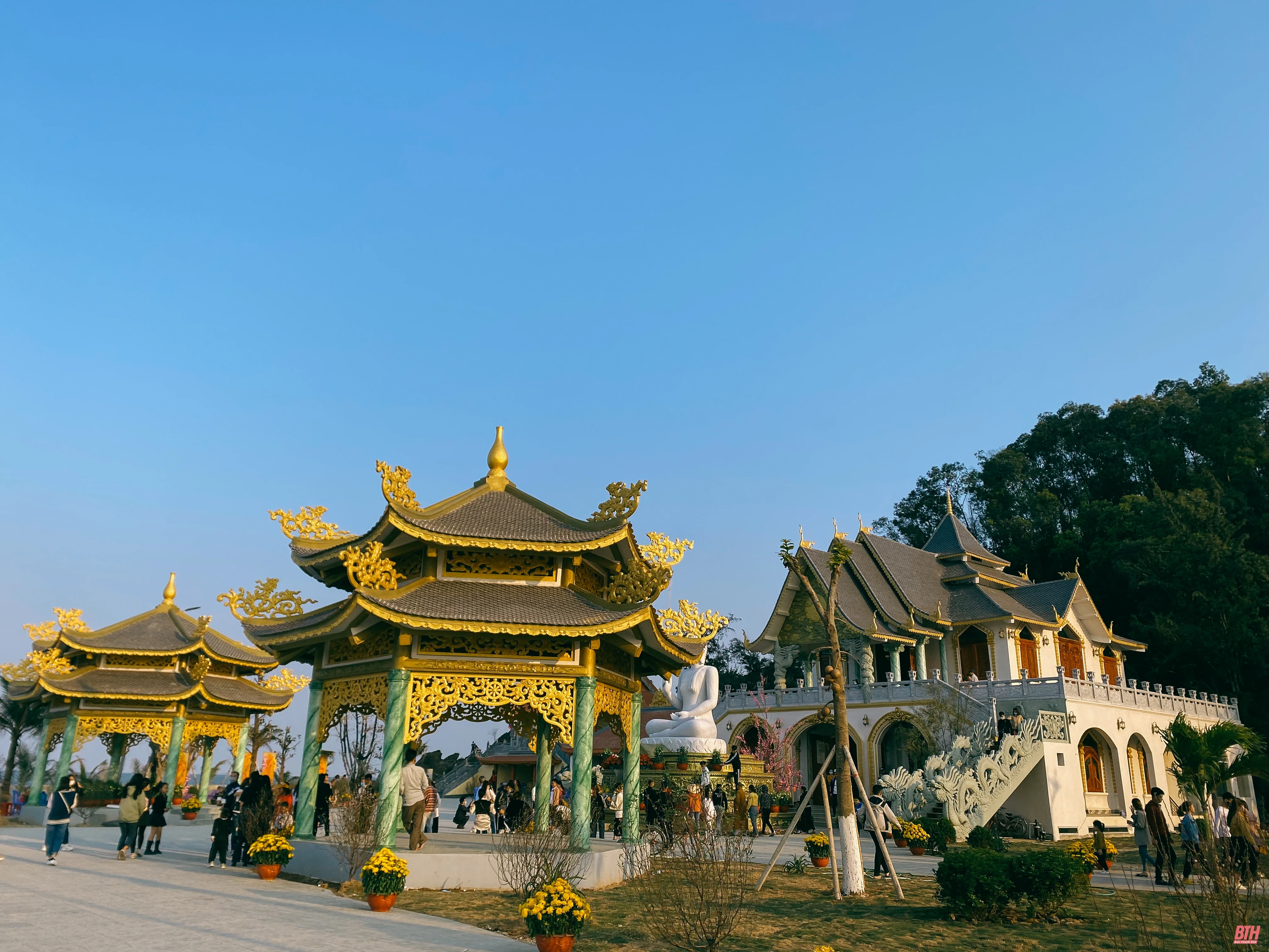 [E-Magazine] - Chốn thiêng nơi cửa biển