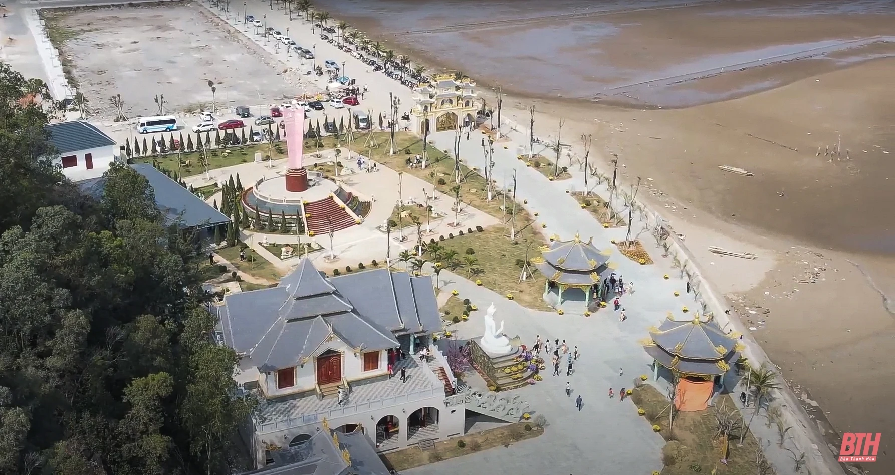 [E-Magazine] - Chốn thiêng nơi cửa biển