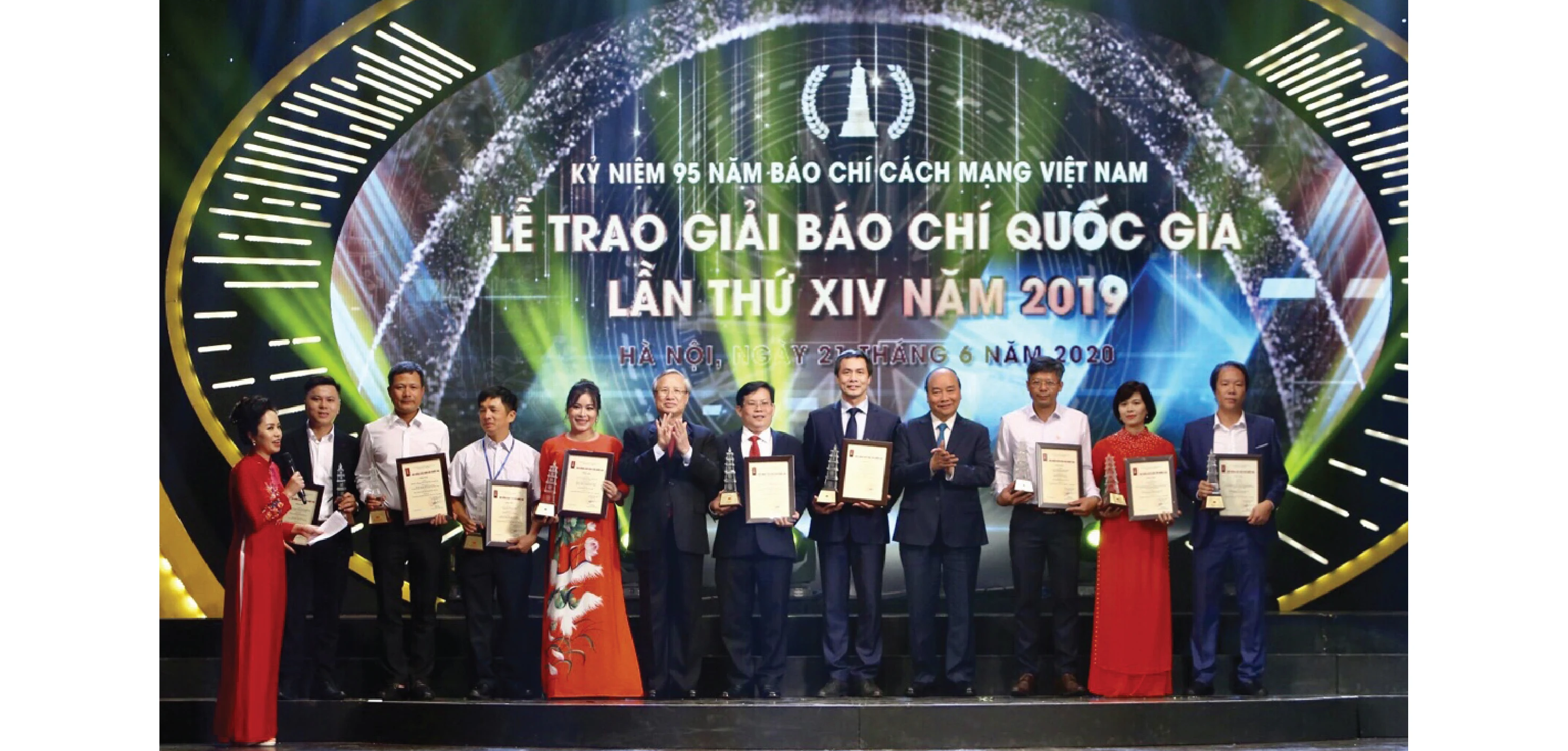 [E-Magazine] - Học tập phong cách viết báo của Bác Hồ