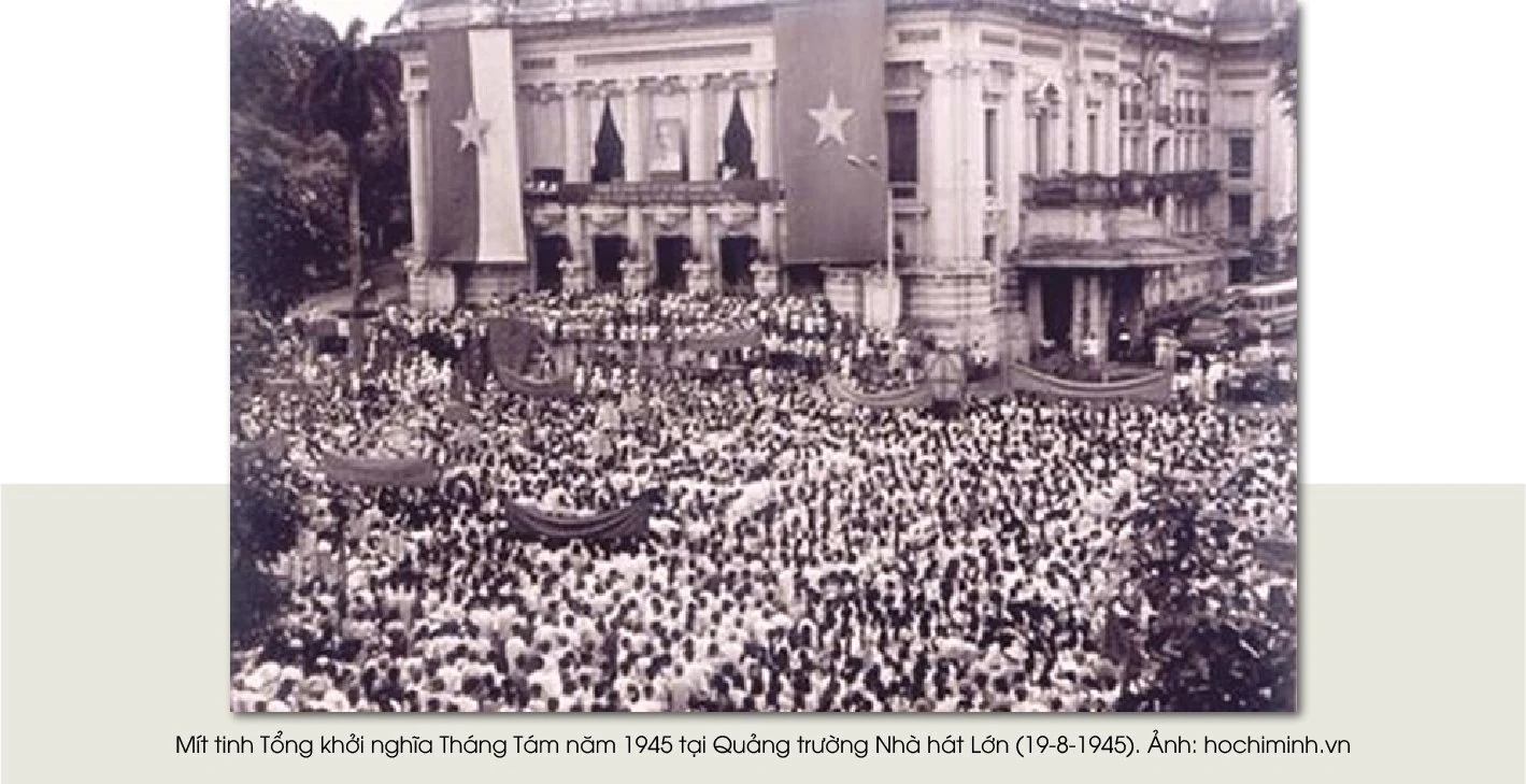 Khơi dậy và phát huy tinh thần Cách mạng Tháng Tám, Quốc khánh 2-9, ý chí và khát vọng vươn lên mạnh mẽ, quyết tâm xây dựng và phát triển Thanh Hóa sớm trở thành cực tăng trưởng mới ở phía bắc của Tổ quốc