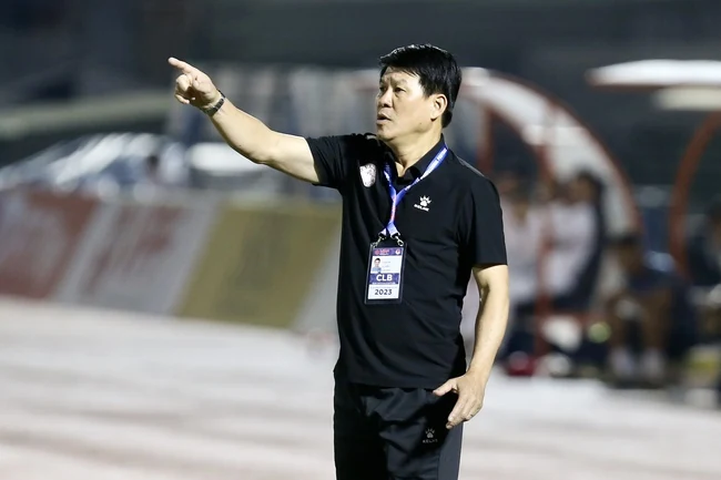 “Vồ hụt” 2 ngôi sao V.League, CLB TP HCM đủ sức trụ hạng?; Mason Mount mặc áo số mấy ở MU?