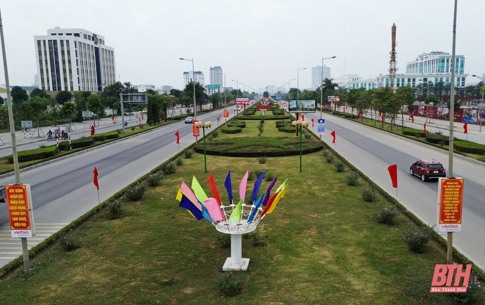 TP Thanh Hóa rực rỡ cờ hoa chào mừng kỷ niệm