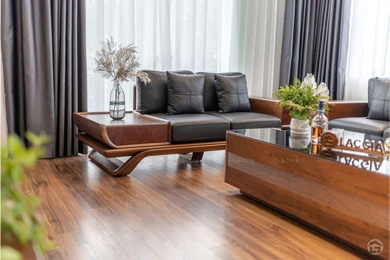 Sofa gỗ óc chó - sự lựa chọn hoàn hảo cho phòng khách gia đình