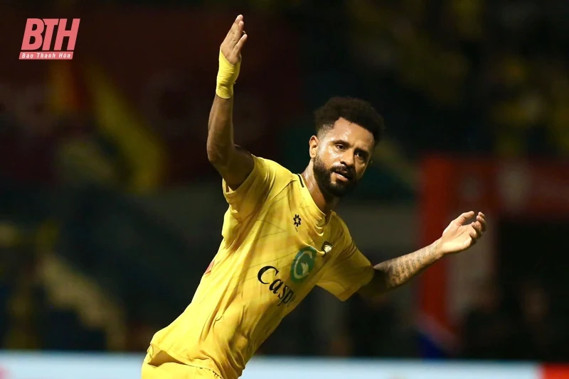 Đông Á Thanh Hóa đánh rơi chiến thắng vào phút chót trên đất Thái 