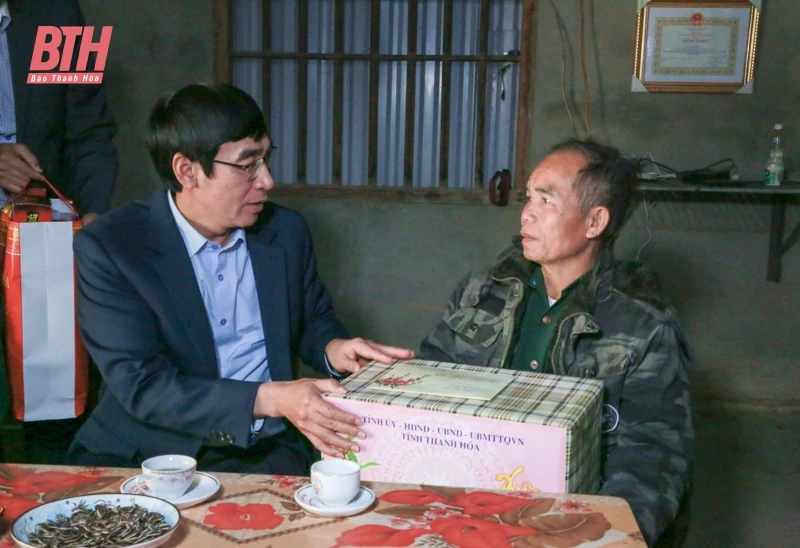 Trưởng Ban Nội chính Tỉnh ủy Nguyễn Ngọc Tiến thăm, kiểm tra tình hình sản xuất và đời sống Nhân dân huyện Quan Hóa