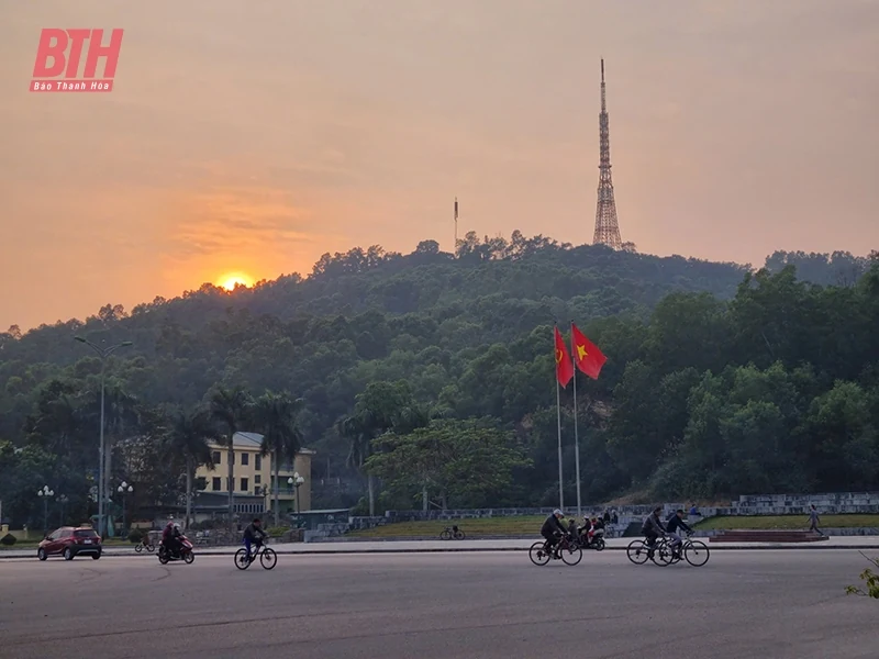 Hàm Rồng - linh thiêng và hào hoa