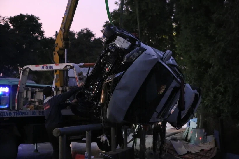 Thủ tướng chỉ đạo khắc phục hậu quả vụ tai nạn giao thông đặc biệt nghiêm trọng ở Nam Định