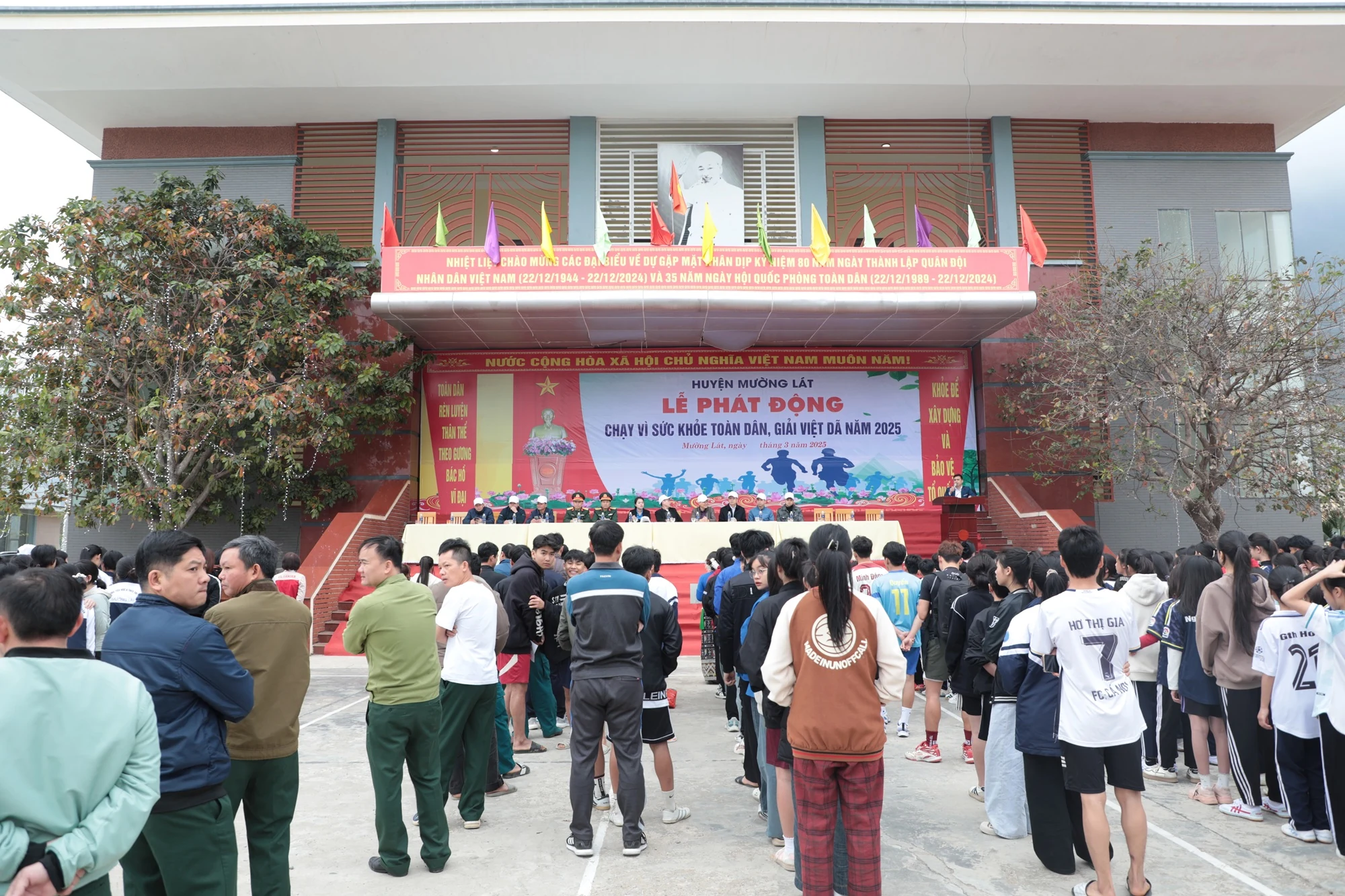 Lễ phát động “Chạy vì sức khỏe toàn dân” và Giải việt dã huyện Mường Lát năm 2025