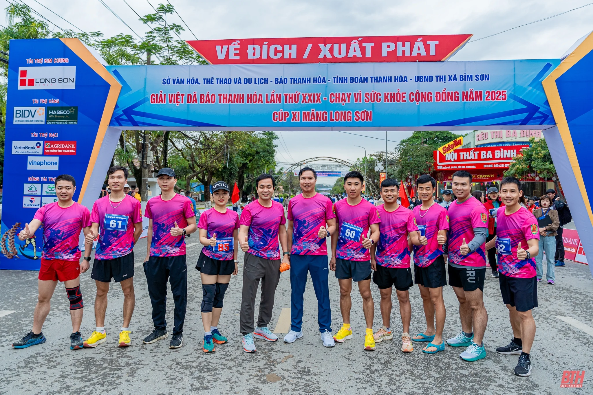 Lan tỏa tinh thần “Chạy vì sức khỏe cộng đồng” trên đường chạy việt dã Báo Thanh Hoá 