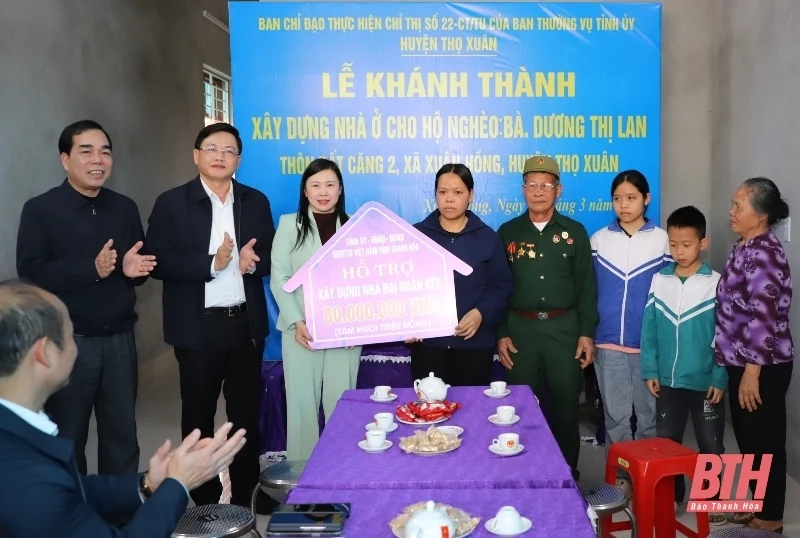 Phó Chủ tịch UBND tỉnh Mai Xuân Liêm dự lễ khánh thành nhà ở cho hộ nghèo tại Thọ Xuân