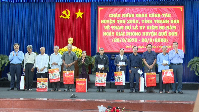 Đoàn công tác huyện Thọ Xuân thăm và làm việc với huyện Quế Sơn, tỉnh Quảng Nam