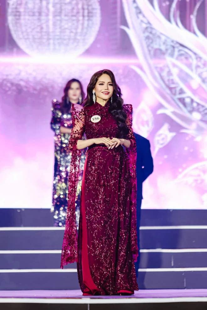 Tân Hoa hậu Doanh nhân Quốc gia chia sẻ về dự án đặc biệt hậu đăng quang