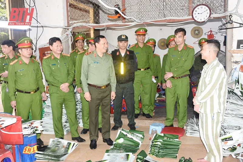 Thứ trưởng Bộ Công an Lê Văn Tuyến kiểm tra công tác đặc xá năm 2025 tại Thanh Hóa