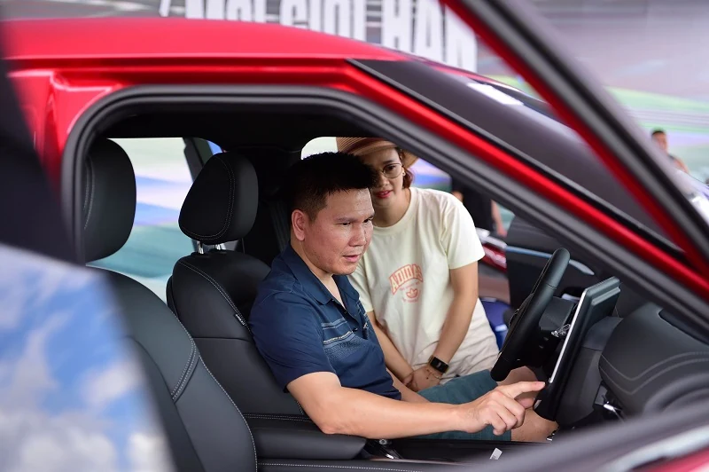 Những lần VinFast “phá lệ thị trường” với loạt chính sách khiến chủ xe xăng ghen tị