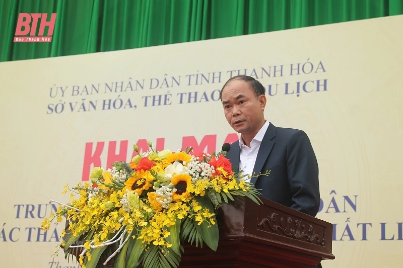 Trưng bày xin ý kiến Nhân dân về các mẫu phác thảo tượng đài Bà Triệu chất liệu đồng