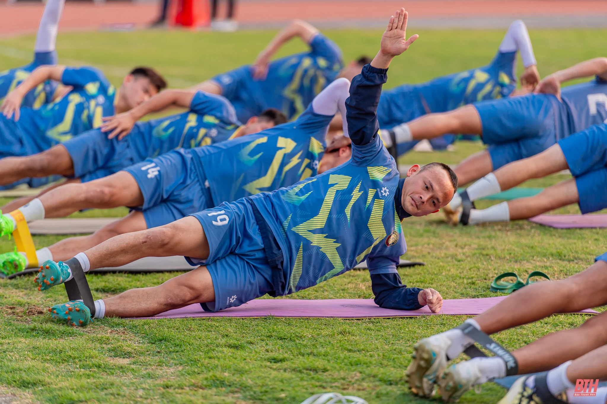 Buổi làm việc đầu tiên của HLV Tomislav tại Đông Á Thanh Hóa