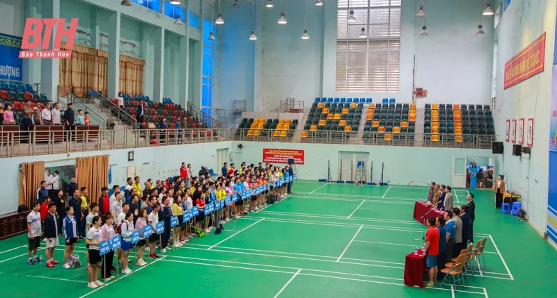 200 VĐV tham gia Giải bóng bàn, cầu lông, pickleball chào mừng Ngày Thể thao Việt Nam