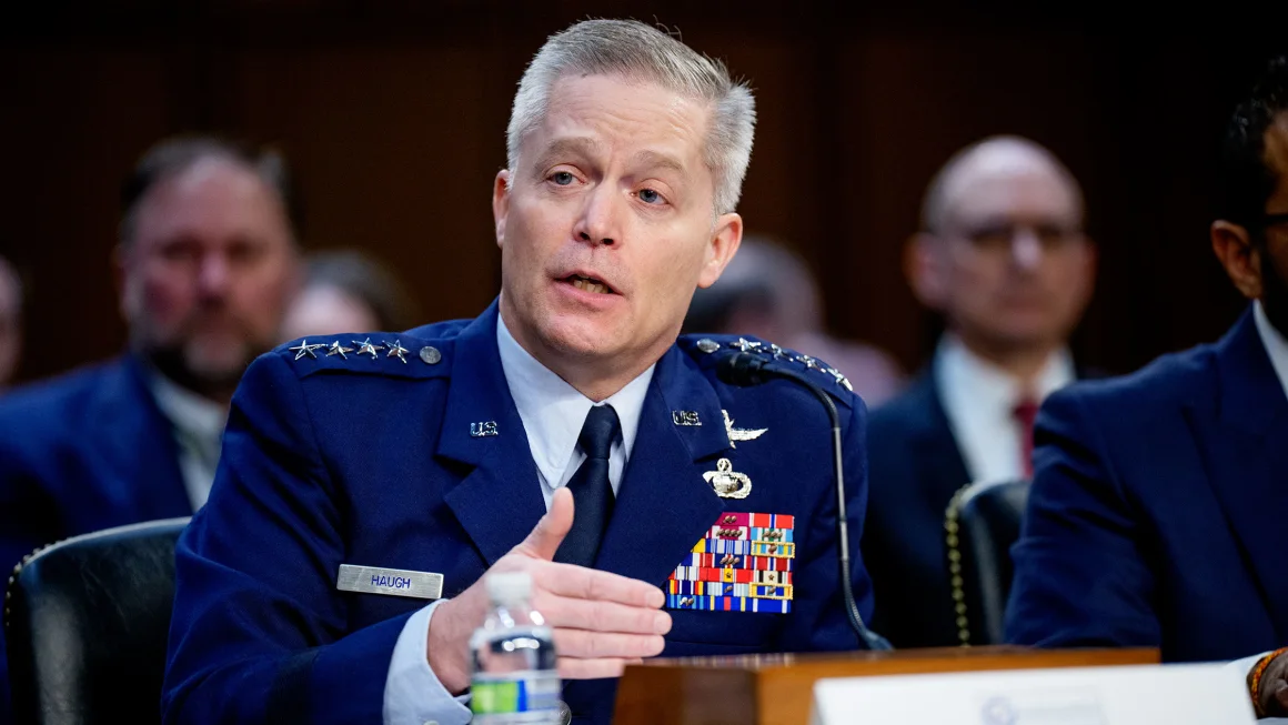 Tổng thống Mỹ sa thải giám đốc Cơ quan An ninh Quốc gia