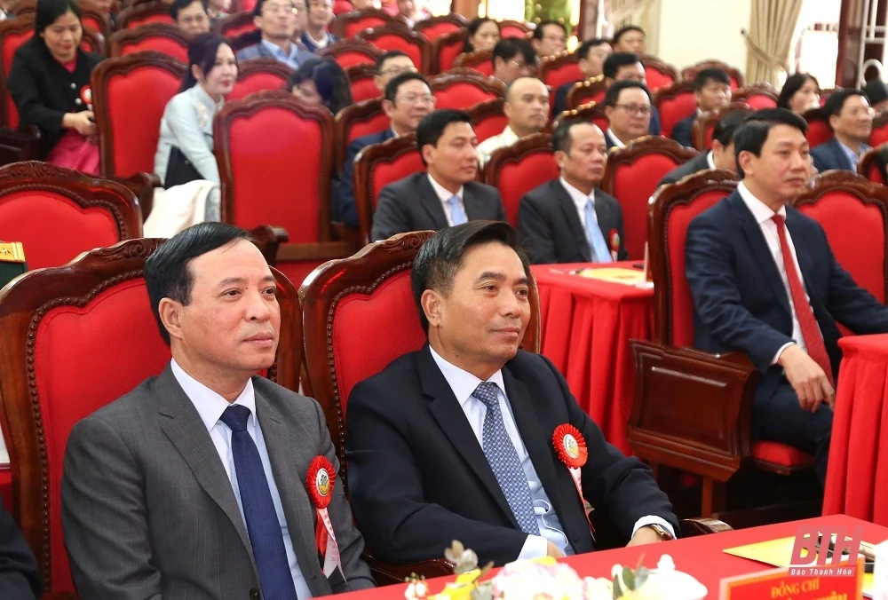 Huyện Thiệu Hóa công bố đạt chuẩn nông thôn mới nâng cao