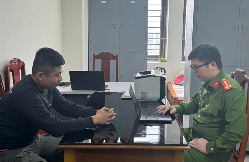 Điều tra, làm rõ và bắt giữ 2 đối tượng lập nick giả người thân để lừa đảo