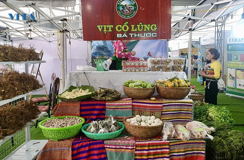 Bảo tồn, phát triển nguồn gen cây trồng và vật nuôi có giá trị