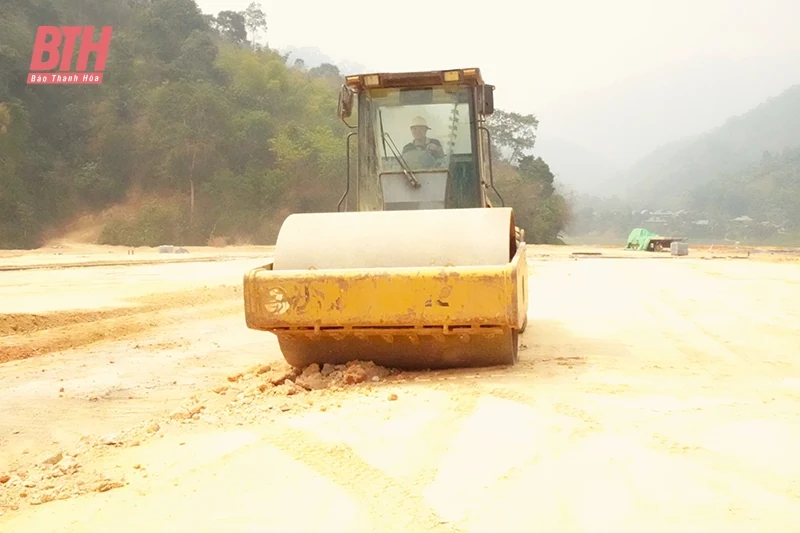 Quan Sơn đẩy nhanh tiến độ các dự án tái định cư