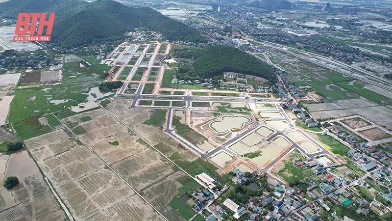 Thận trọng trước “cơn sốt” của thị trường bất động sản