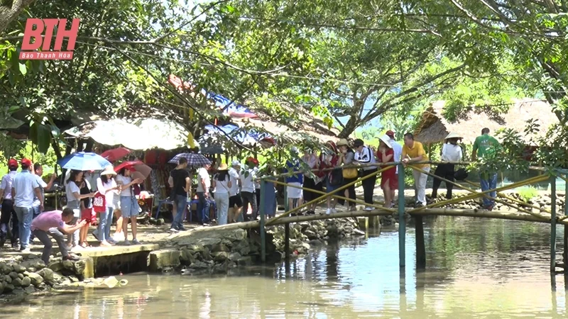 Tạo điều kiện cho cộng đồng địa phương tham gia và hưởng lợi từ phát triển du lịch