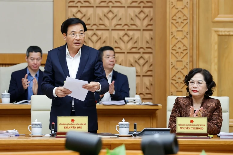 Thủ tướng: Càng khó khăn, thách thức, áp lực thì càng bản lĩnh, nỗ lực, phấn đấu vươn lên mạnh mẽ