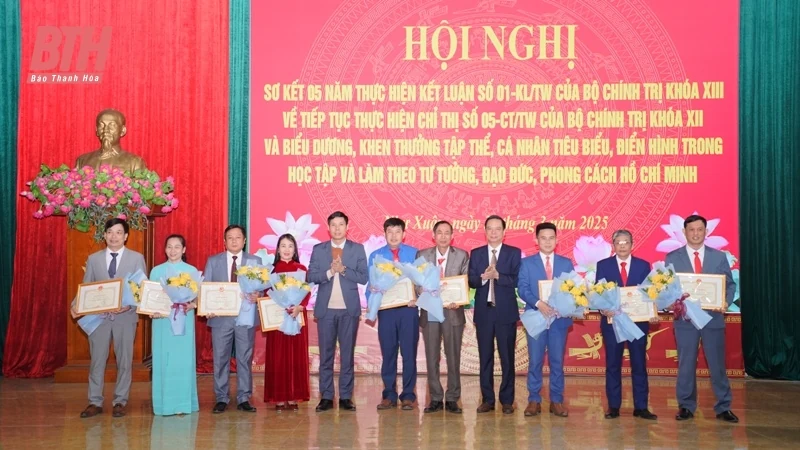 Như Xuân sơ kết 5 năm thực hiện Kết luận số 01 của Bộ Chính trị, biểu dương các tập thể, cá nhân