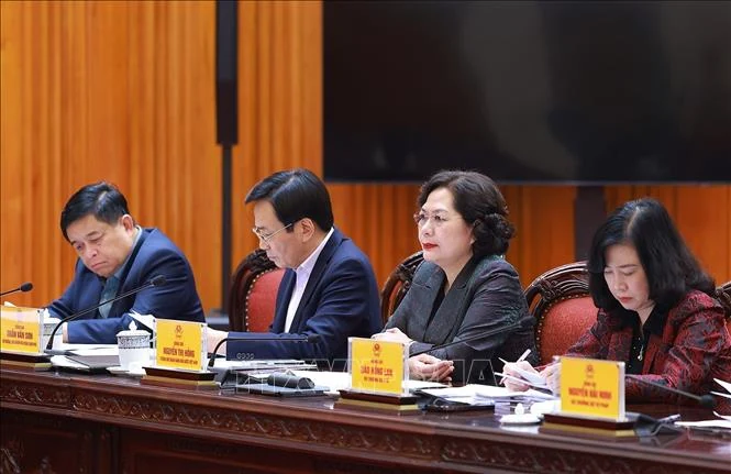 Thủ tướng Phạm Minh Chính chủ trì cuộc họp về việc Hoa Kỳ áp thuế đối ứng lên hàng Việt Nam