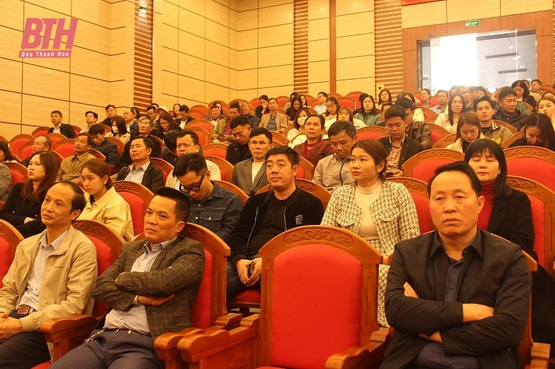 Hội nghị chuyên đề “Phương pháp xây dựng câu lạc bộ dân ca và nghệ thuật hát chèo”