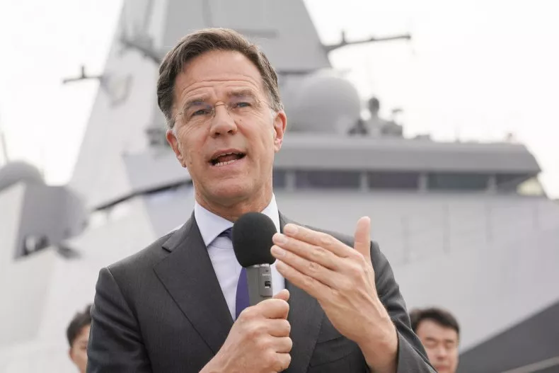 Tổng tư lệnh NATO: Nga có thể triển khai vũ khí hạt nhân trong không gian