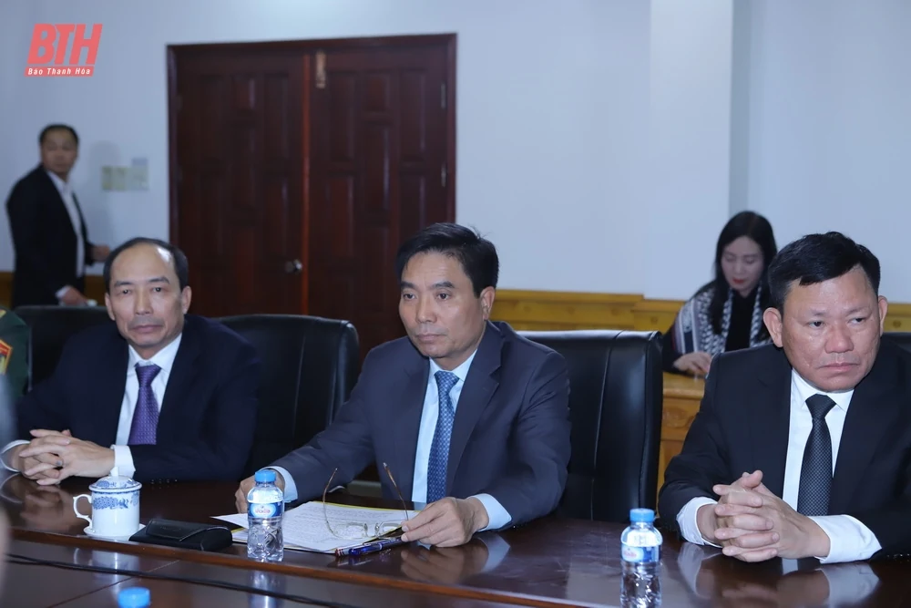 Đoàn đại biểu cấp cao tỉnh Thanh Hóa chúc Tết cổ truyền Bun Pi May tại tỉnh Hủa Phăn (nước CHDCND Lào)