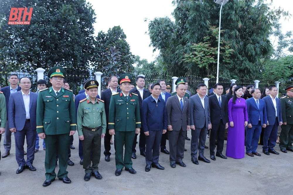 Đoàn đại biểu cấp cao tỉnh Thanh Hóa chúc Tết cổ truyền Bun Pi May tại tỉnh Hủa Phăn (nước CHDCND Lào)