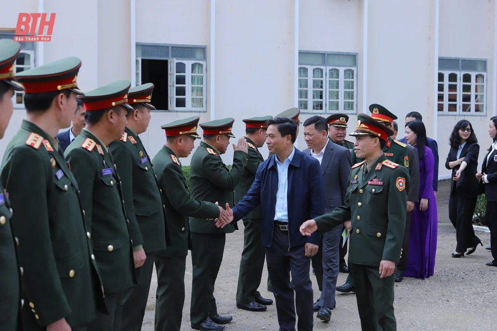 Đoàn đại biểu cấp cao tỉnh Thanh Hóa chúc Tết cổ truyền Bun Pi May tại tỉnh Hủa Phăn (nước CHDCND Lào)