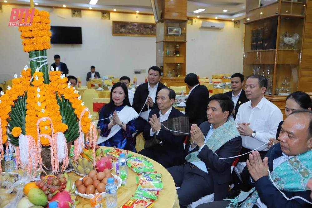 Đoàn đại biểu cấp cao tỉnh Thanh Hóa chúc Tết cổ truyền Bun Pi May tại tỉnh Hủa Phăn (nước CHDCND Lào)