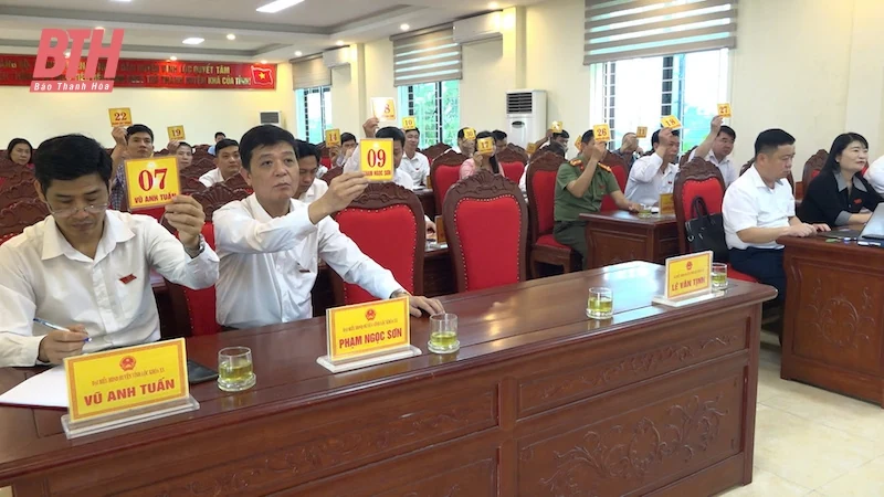 HĐND huyện Vĩnh Lộc khóa XX, nhiệm kỳ 2021 - 2026 tổ chức Kỳ họp thứ 25