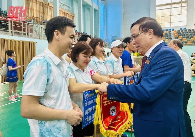 Giải bóng bàn, cầu lông Hiệp hội Y tế tư nhân tỉnh Thanh Hoá lần thứ 4