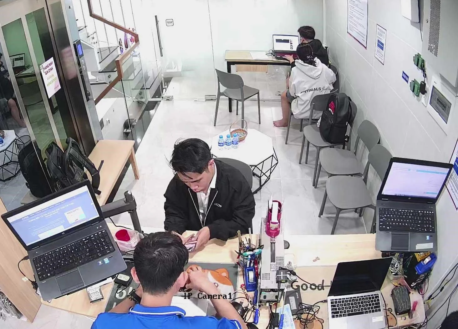 Linh kiện laptop chính hãng – đa dạng, giá tốt, đổi trả linh hoạt tại Viễn Chinh