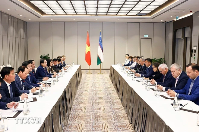 Phát triển mạnh mẽ hơn nữa quan hệ hữu nghị, hợp tác giữa Việt Nam và Uzbekistan