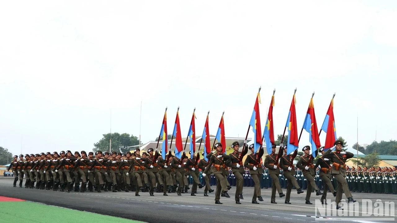 Tổng hợp luyện diễu binh chuẩn bị Đại lễ 30/4