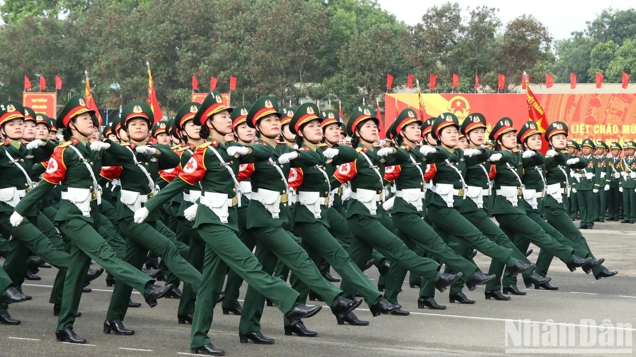 Tổng hợp luyện diễu binh chuẩn bị Đại lễ 30/4