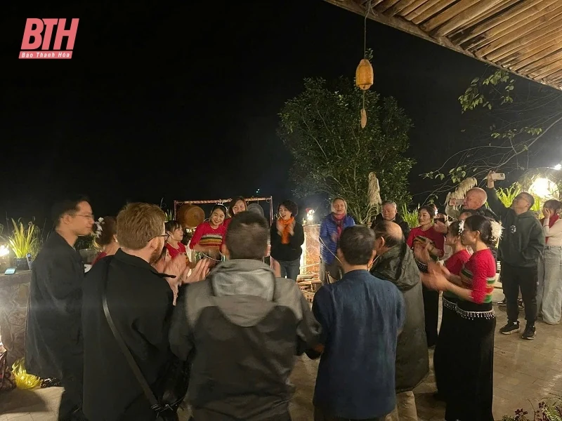 Các khu, điểm du lịch đón 75 nghìn lượt khách kỳ nghỉ lễ Giỗ Tổ Hùng Vương