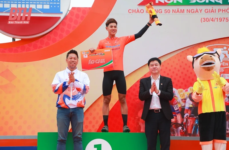 Nguyễn Anh Huy thắng chặng 4 cuộc đua xe đạp tranh Cúp Truyền hình TP Hồ Chí Minh 2025