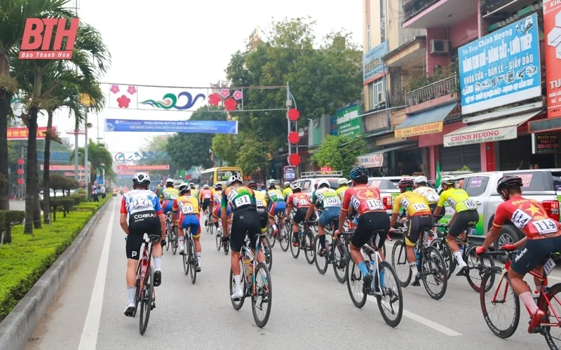 Xuất phát chặng 5 Cuộc đua xe đạp toàn quốc Cúp Truyền hình TP Hồ Chí Minh năm 2025